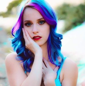 Meet your Posher, Nicole